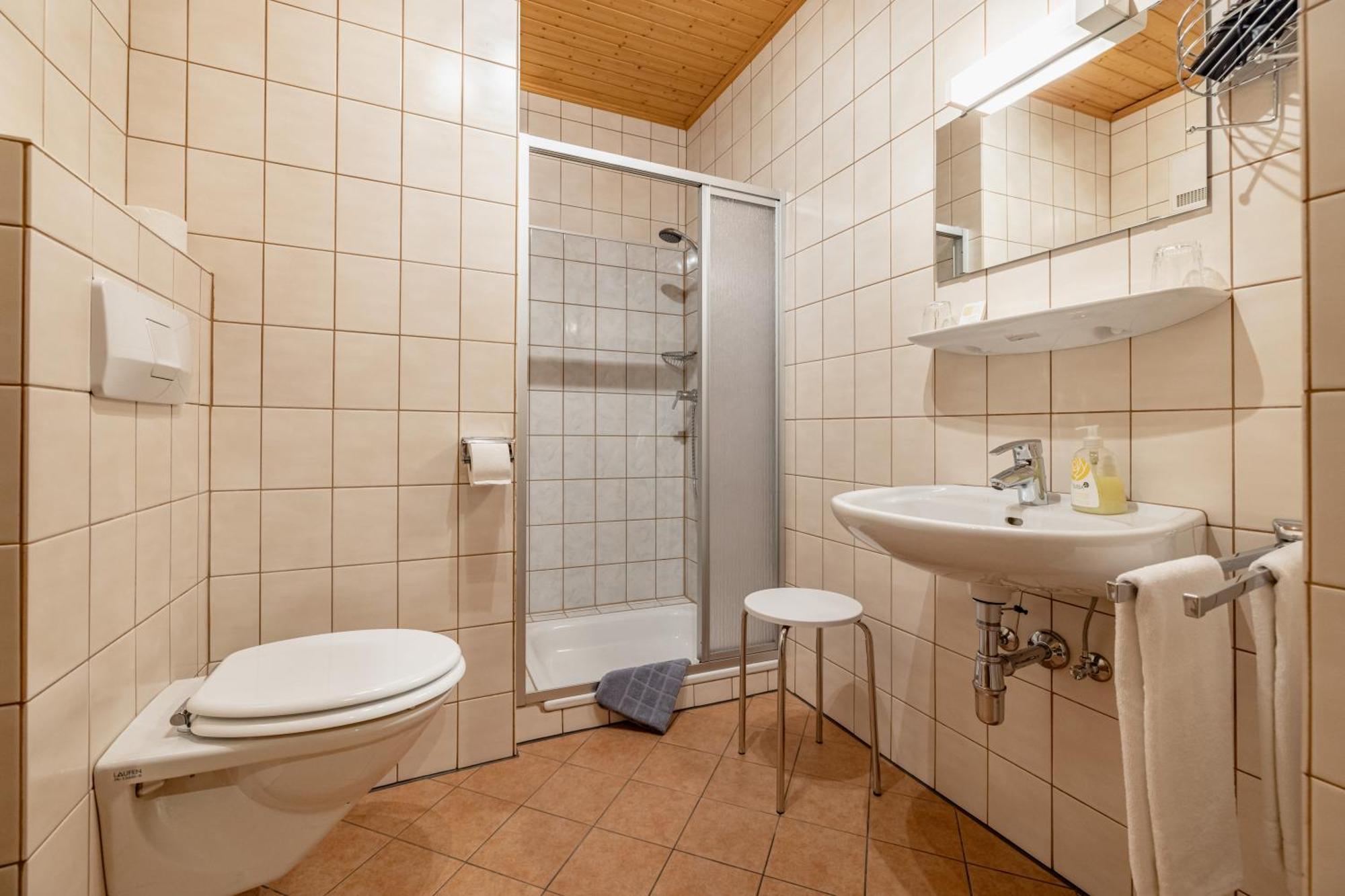 Gaestehaus Eder Tröpolach Oda fotoğraf